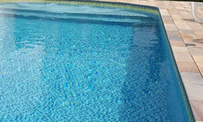 Raul Cury House | Luxurious beachfront, air cond, pisc, chur, f. Pizza.