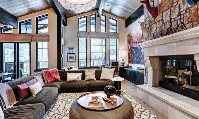 Vail House | Luxurious Chalet w/Private Elevator by RedAwning - Save 20% on 7+ Nights!
