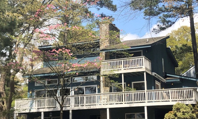 Bay Vista House | Luxurious Comfort, Spectacular Views, Close to Everything + Pet Friendly!