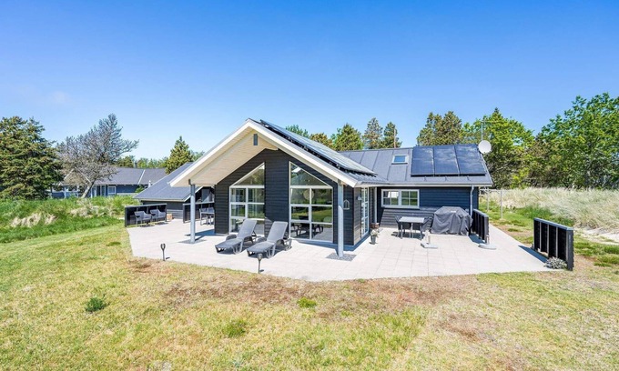 Blavand House | Luxurious Family Retreat in Blavand-By Traum