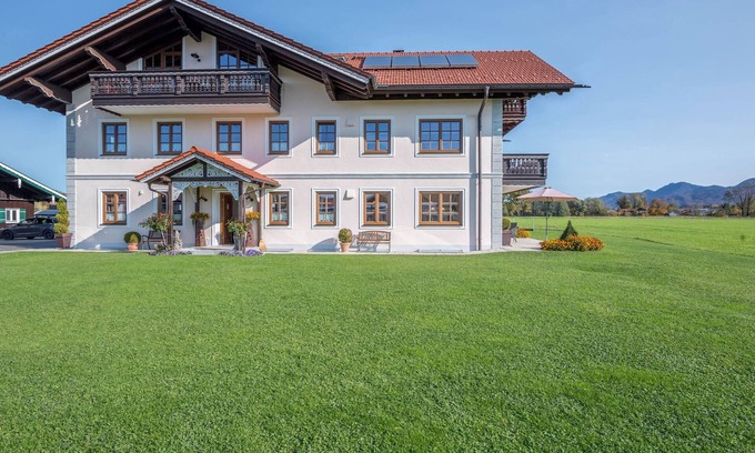 Luft Apartment | Luxurious Holiday Apartment Sissi with Wi-Fi, Terrace