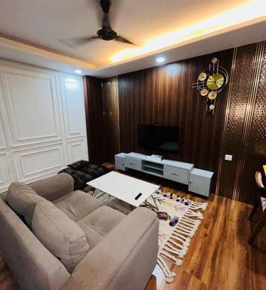 Panch Batti Apartment | Luxurious Modern Flat with Elegant Interiors
