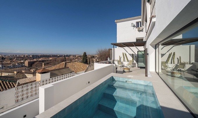 Genil Apartment | Luxurious Skyview Apartment with Private Pool & Expansive Terrace