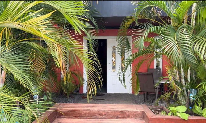 Paramaribo Apartment | Luxurious two bathroom apartment Paramaribo, Zorg en Hoop