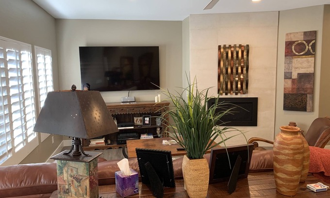 North Scottsdale Condo | Luxury 2BR Condo.