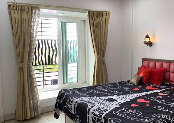 Kolkata Apartment | Luxury 3BHK Aprtmnt City View Balcony HSpeed Wifi Free Parking