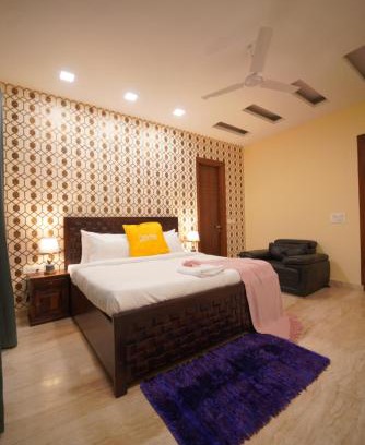 DLF Phase 5 Apartment | Luxury 3BHK Service Apartment -Golf Course Road, Gurgaon