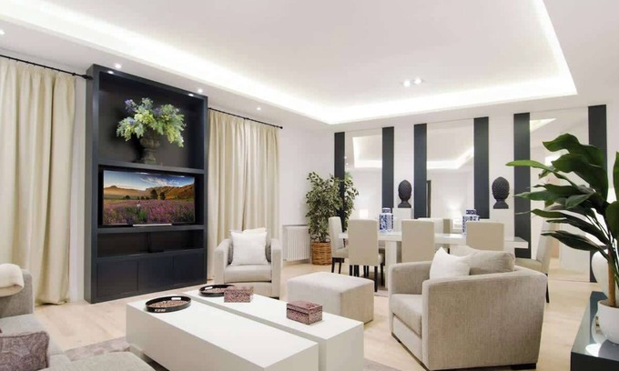 Chueca Apartment | Luxury Apartment in the Golden Mile