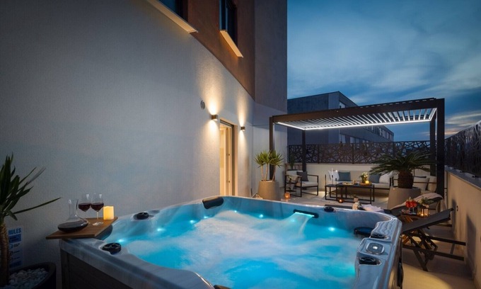 Split Apartment | Luxury Apartment Silvery in Split center with jacuzzi, sauna and parking