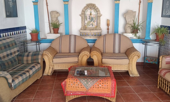 Bacor House | Luxury Basecamp in the epicenter of Geoparque de Granada.accomodates up to 12.n