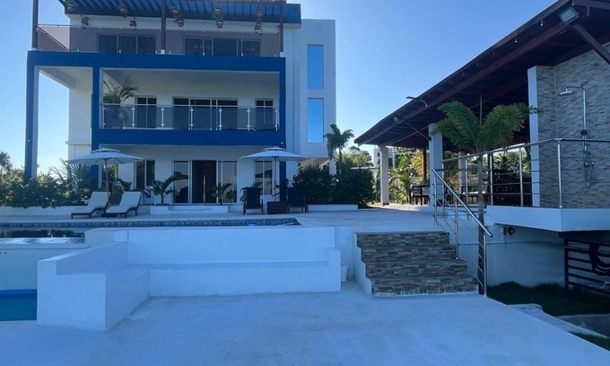 Punta Rucia Villa | Luxury Beach Front Villa with Private pool and stunning Ocean View!