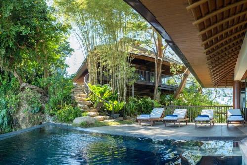 Balabag Villa | Luxury Beach Villa Willie