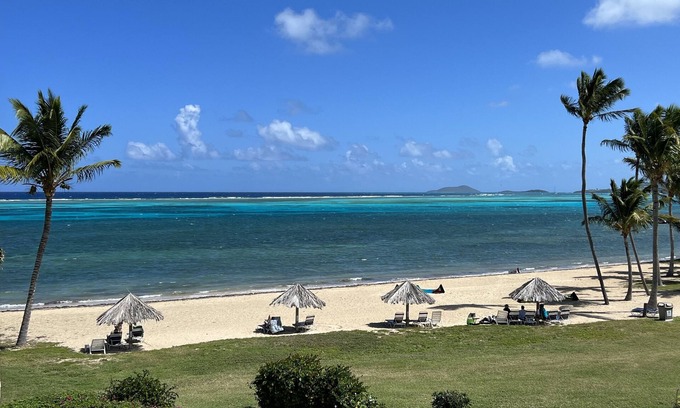 Orange Grove Condo | Luxury Beachfront Condo with Pool and Hot Tub