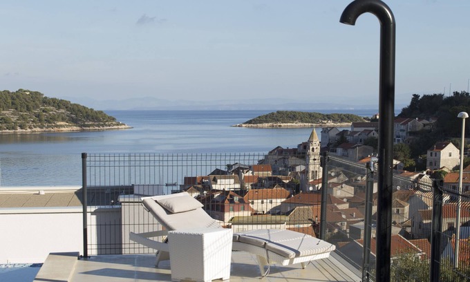 Vis Villa | Luxury Blue Villa Onix with Private Pool Vis Island