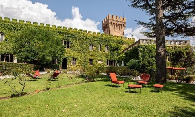 Venturina Villa | Luxury Castle rental for 28 people in Tuscany near the coast