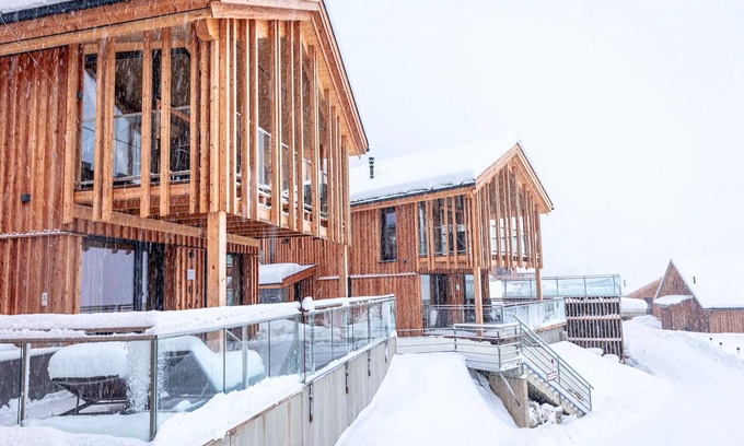Haus im Ennstal Ski Chalet | Luxury chalet with pool and sauna by the ski lift