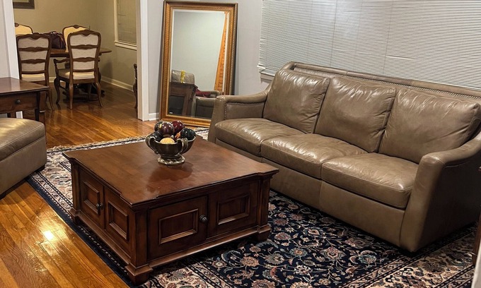 Whitehaven House | Luxury comfort in Memphis : Steps from Graceland