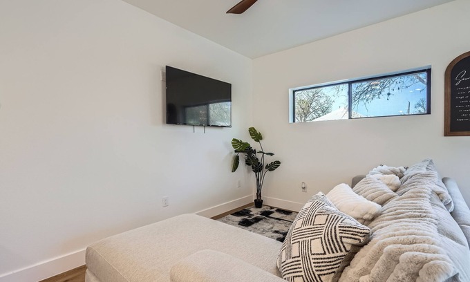 Denver Heights House | Luxury Downtown Oasis, Pool Table, Near Riverwalk