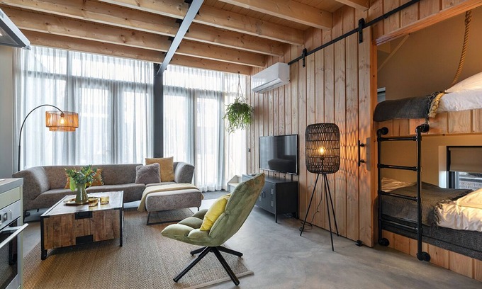 Veessen House | Luxury Eco Lodge for six people in a natural and rural style, built with sustainable materials