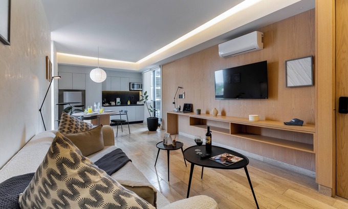 Granada Apartment | Luxury Getaway: Polanco just steps away