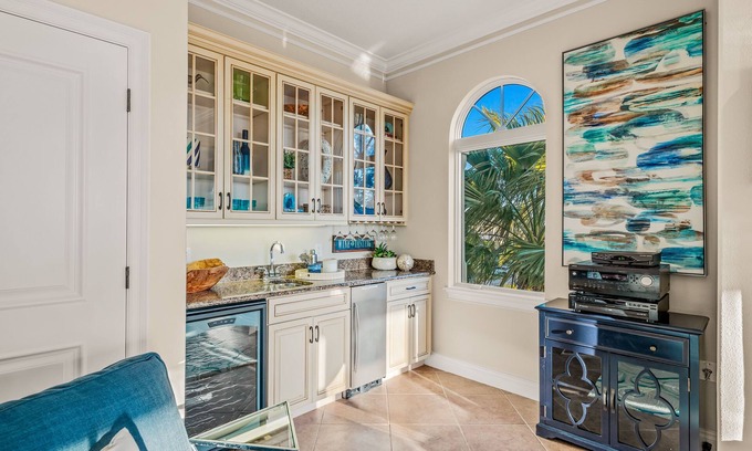 Holmes Beach Condo | Luxury Gulf-Front Condo. Astonishing View of the Gulf! - La Casa Costiera Unit 1