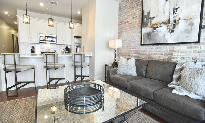 Central Business District Hotel | Luxury Hideaway: The Comforts of Home in New Orleans’ CBD