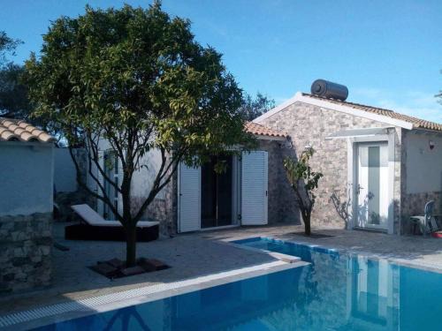 Chalikounas Villa | LUXURY JUST FOR 2