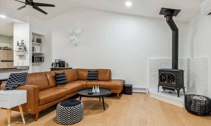 Quechee Condo | Luxury Living in Heart of Quechee - Mill Run 6C