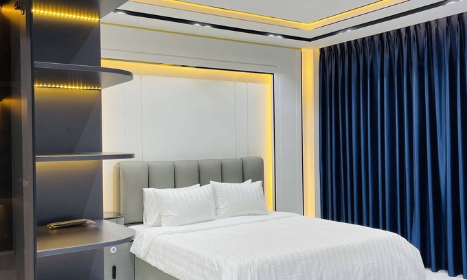 Phu Nhuan House | Luxury master room.n