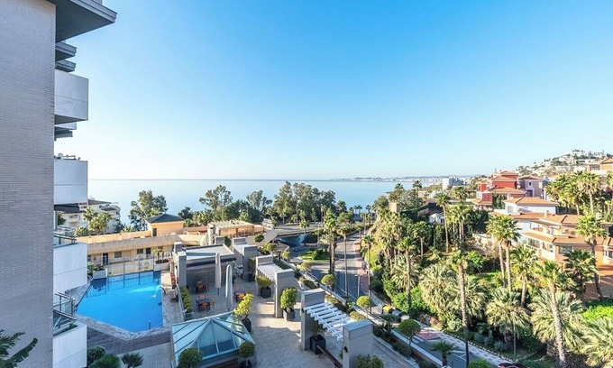 Benalmadena Costa Apartment | LUXURY MODERN APARTMENT SPECTACULAR SEA VIEWS 3 MIN. TO THE BEACH., FREE WIFIi