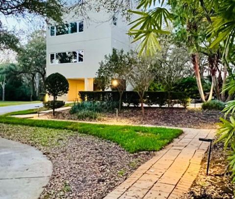 Oldsmar House | Luxury Modern Retreat I Spacious, Private & Serene