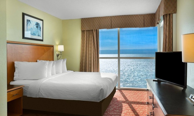 Myrtle Beach Condo | Luxury Ocean Front 2 Bedroom, 18th Floor at Bayview Resort, Myrtle Beach
