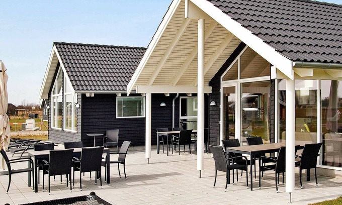 Idestrup House | Luxury Pool Villa by Sea - By Traum Ferienwohnungen