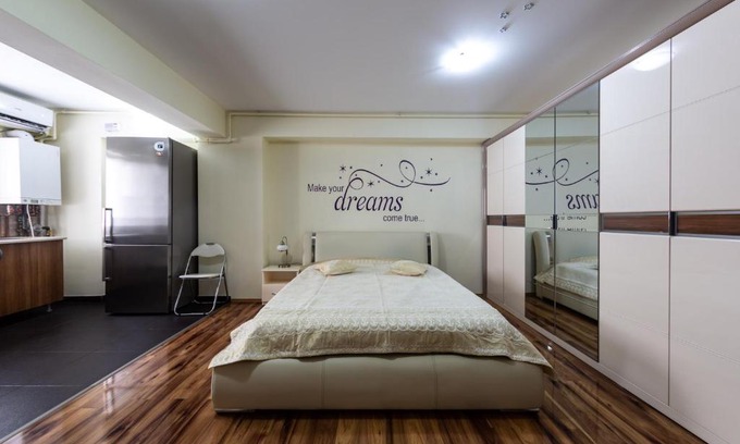 Otopeni Apartment | Luxury Radox Airport Bucharest