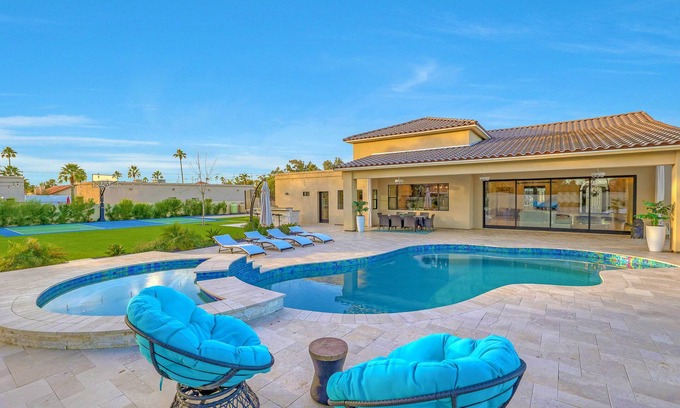 North Scottsdale House | Luxury Scottsdale Retreat: Heated Pool, Spa, Pickleball & Concierge service!