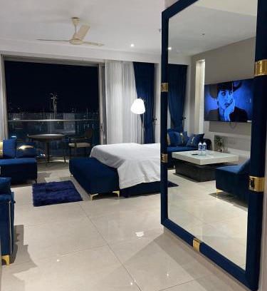 Gurugram Apartment | Luxury Studios Key 9