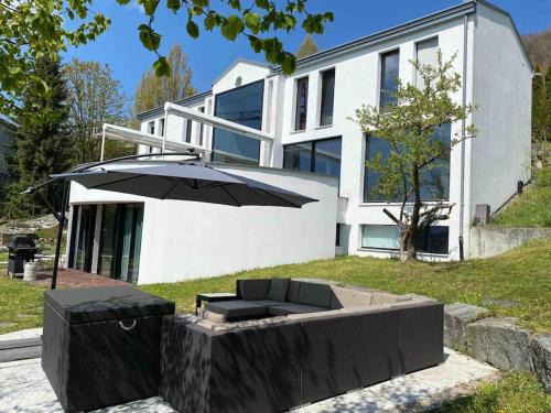 Dattlikon Villa | Luxury Villa close to Zürich/View/Sauna/Garden