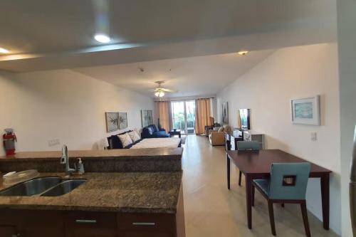 Grace Bay Apartment | LUXURY VILLA Grace Bay Beach