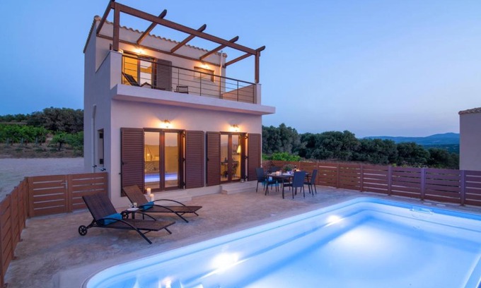 Episkopi Villa | Luxury Villa Malvasia with Seaview and Heated pool