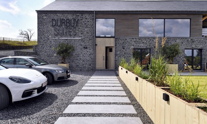 Bohon Villa | Luxury Villa Retreat at Durbuy Suites for 12 pers