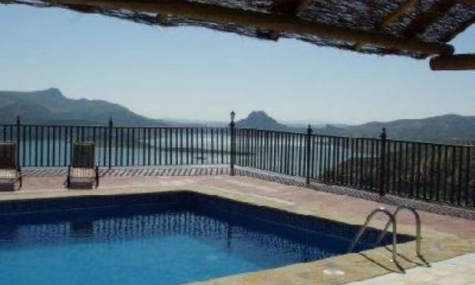 Iznajar House | Luxury villa with lakeviews