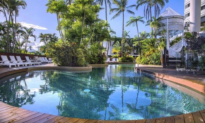 Cairns North Apartment | 'Luxury Waterfront' Spectacular Oasis in the City