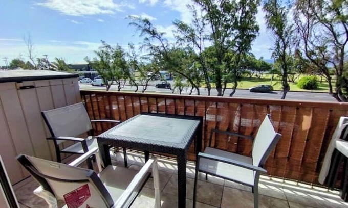 Saint-Denis Apartment | Lys - Your Haven by the Ocean in the Heart of Saint-Denis