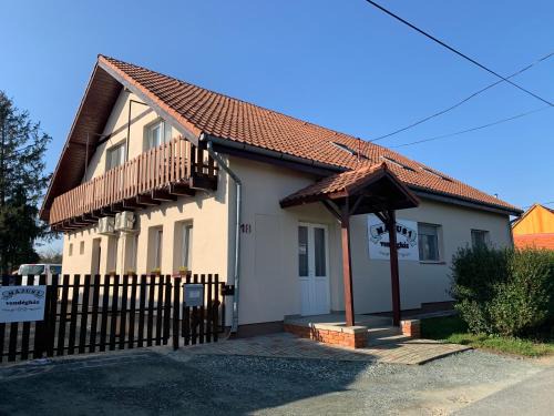 Se House | Május 1 Vendégház- Sé