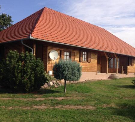 Cserkut Apartment | Mézesfészer apartman