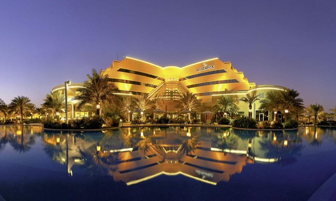 Muharraq Hotel | Mövenpick Hotel Bahrain
