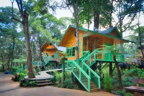 Kon Plong Hotel | Măng Đen Treehouse Village Resort & Zipline