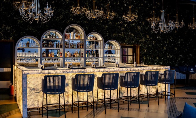 Sadar Hotel | M2 Square by Monday Premium