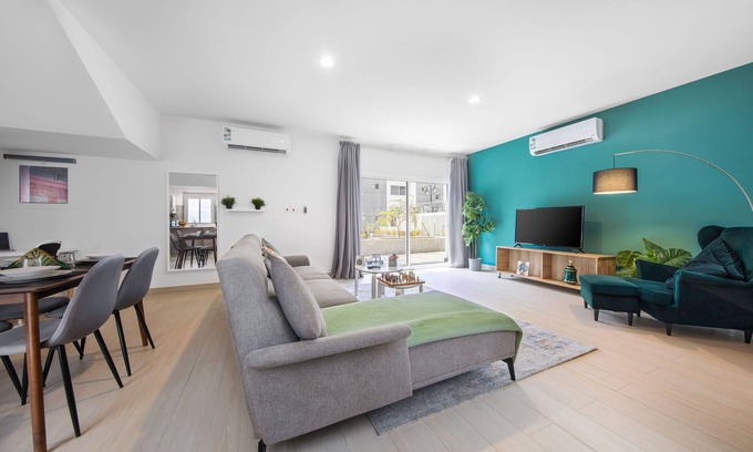 King Abdul Aziz Road Apartment | Mabaat - White Pearl Al Basatin - 600