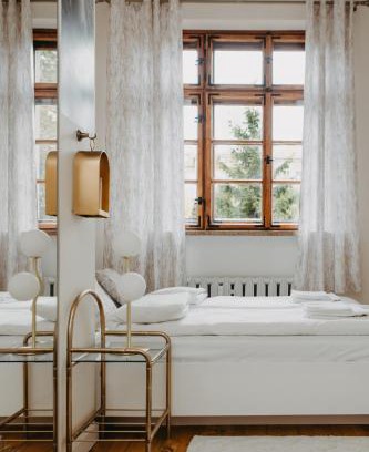 Srodmiescie Apartment | Madame & the Cat - klimatyczny pobyt tuż przy Placu Grunwaldzkim Fair Rentals